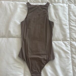 Skims fits everybody high next body suit